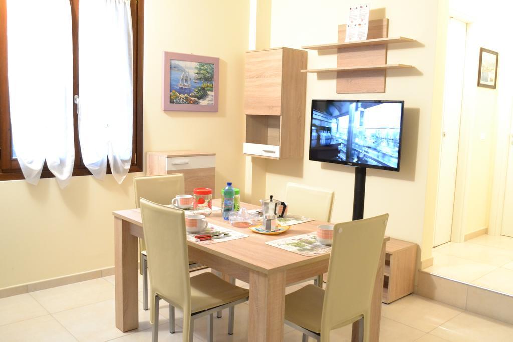 Appartamento Palazzotto Stresa Bilik gambar